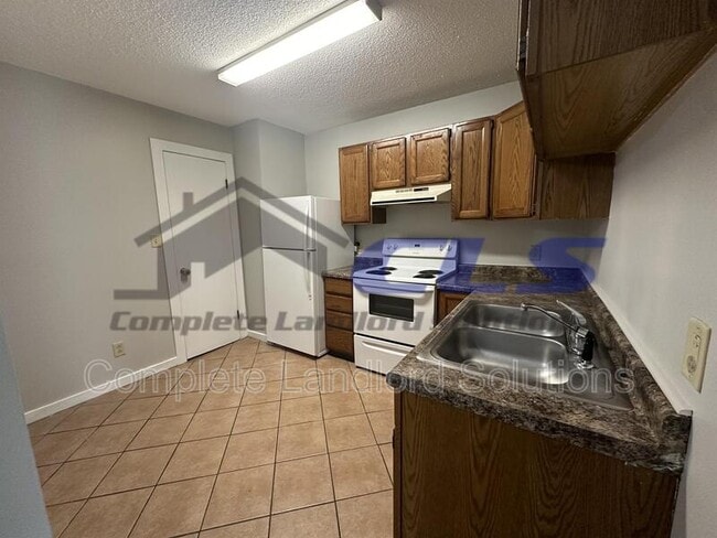 Photo - 1358 Chestnut St