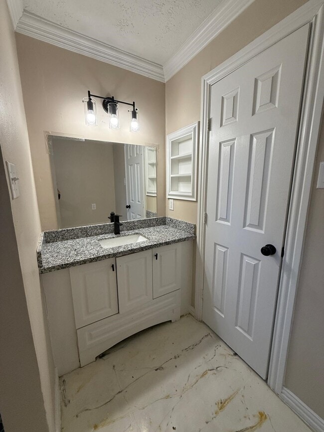 Photo - 22610 Smokey Hill Dr