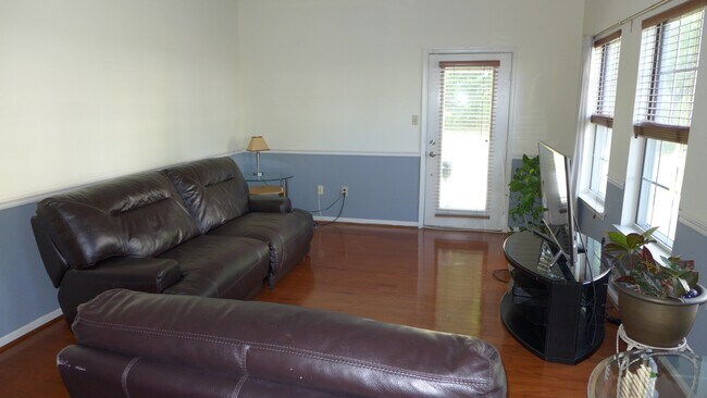 1426 Nutwood Ct