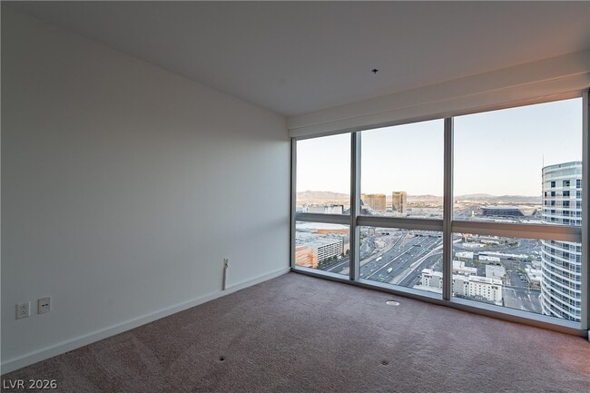 Photo - 4471 Dean Martin Dr Unidad 3509