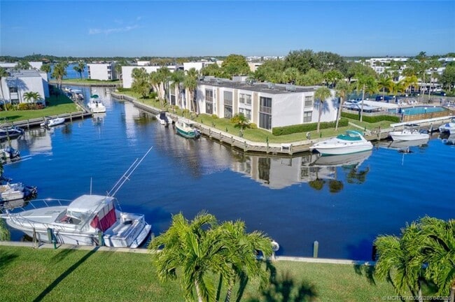 Photo - 1950 SW Palm City Rd Unit 3-306