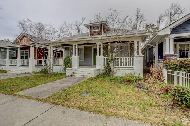 Building Photo - 1911 Wrightsville Ave Rental