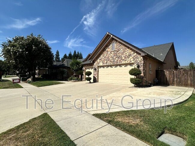 Photo - 239 N Preston St
