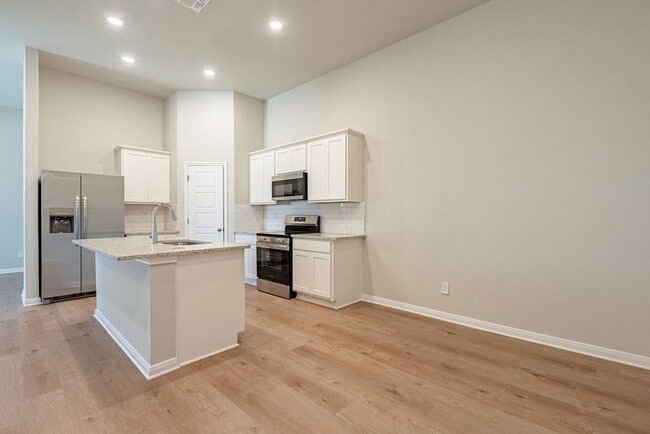 Photo - 414 Cross Barn Blvd