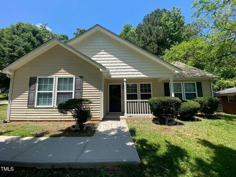 Photo - 116 Archdale Drive