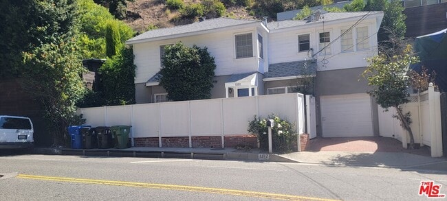 Building Photo - 1322 N Beverly Glen Blvd