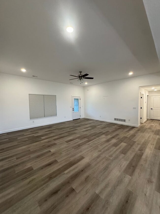 Photo - 3 bedroom 2 bath house