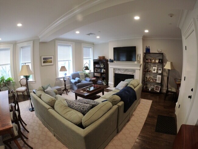Photo - 11 Alton Pl Unit #2