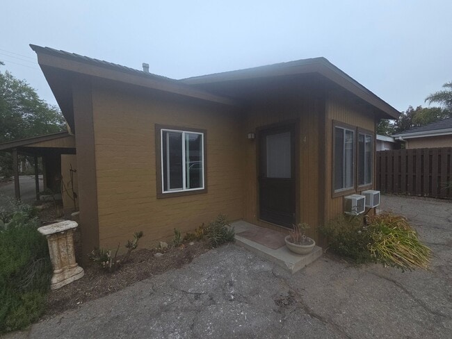 Building Photo - Small Cozy 1 Bedroom 1 Bath in Central Ojai Unit 244