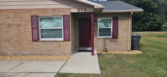 Main Entrance - 815 Trina Ln Unit 815