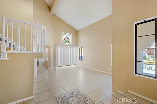 Photo - 325 Rainbow Terrace