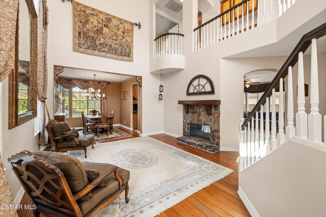 Photo - 615 Camino Del Lago