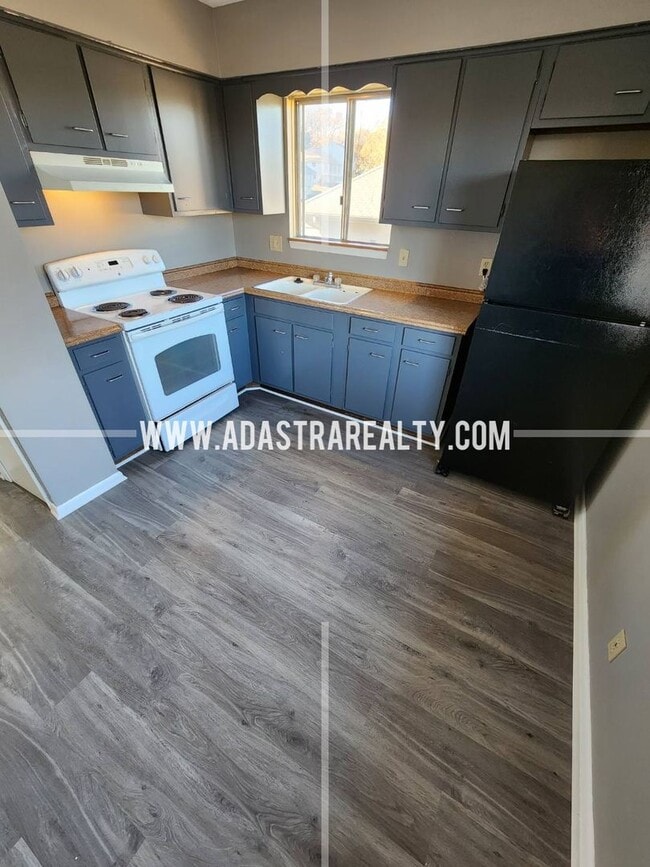Photo - Awesome 2 Bedroom Duplex in Overland Park-Coming SOON!!