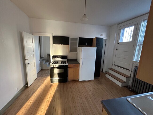 Kitchen - 2379 S Howell Ave Unit 2379 A