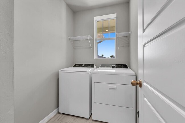 Photo - 44254 Frontier Dr