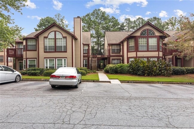 1004 Sandy Ln Dr