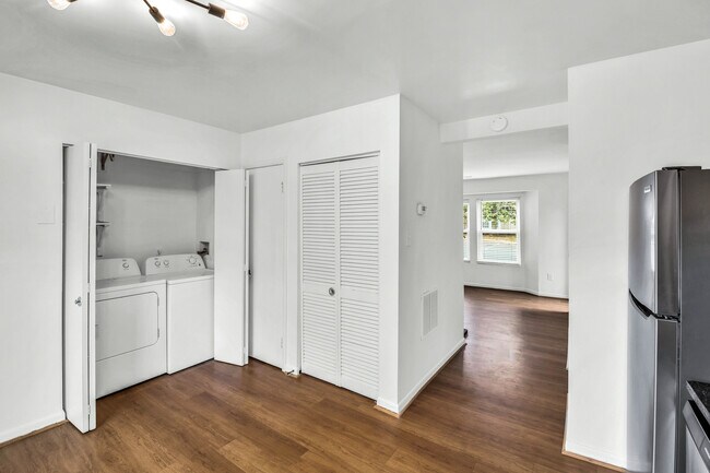 Photo - 2702 Gatewood Cir