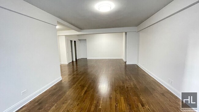 Photo - EAST 69 STREET Unidad 10K