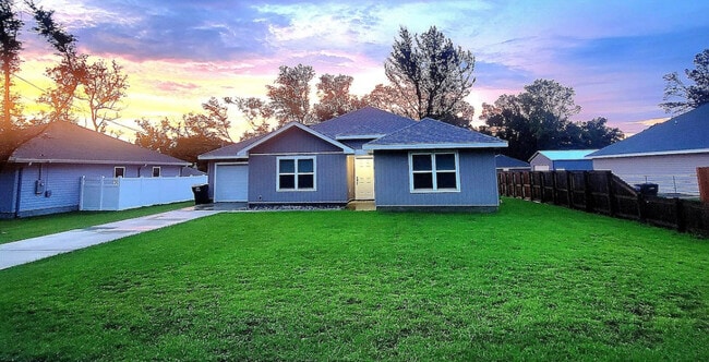 Photo - 13050 Hartung Ave