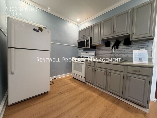 Photo - 4303 N 6th St Unit B