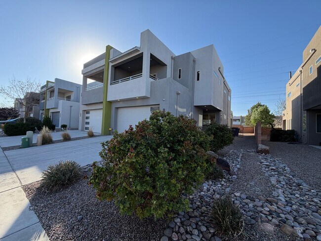 Photo - 3 Bedroom Townhome Near Juan Tabo Blvd SE & Four Hills!