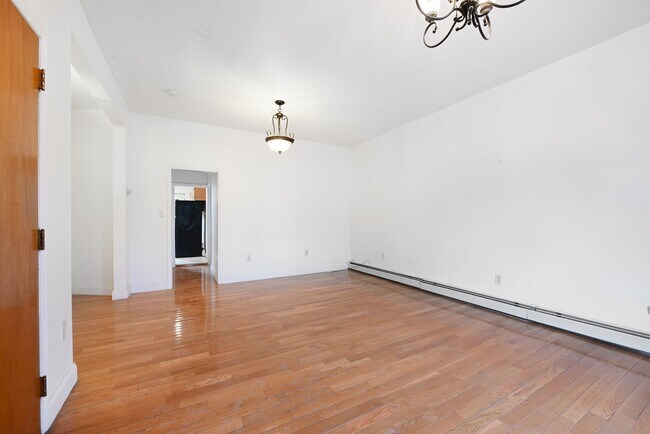 Photo - 1433 43rd St Unit 1