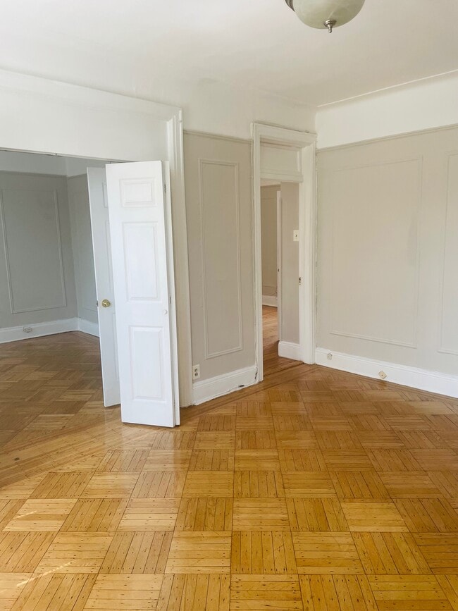 Photo - 31-44 35th Street