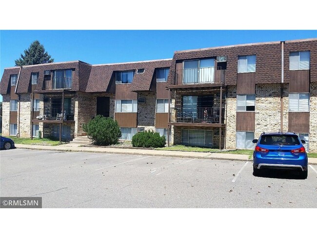 Building Photo - 415 S Wasson Ln Unit #G7