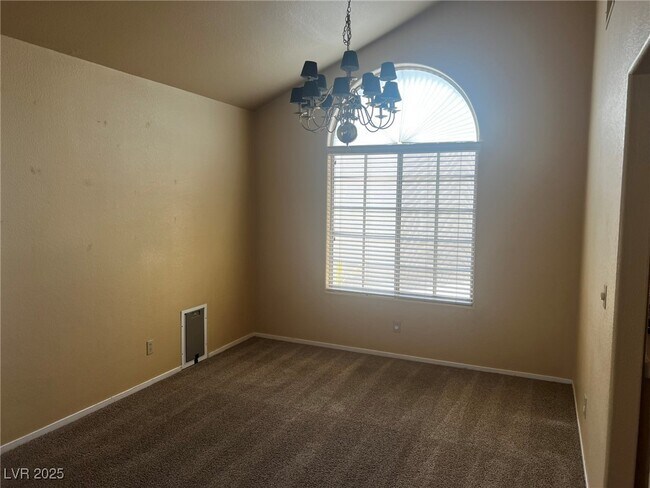 Building Photo - 289 Vallarte Dr Rental