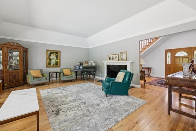 Photo - 10 Cheryl Pl