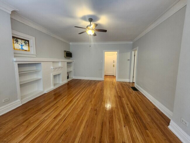 Photo - 7412 S Prairie Ave Unidad 1F