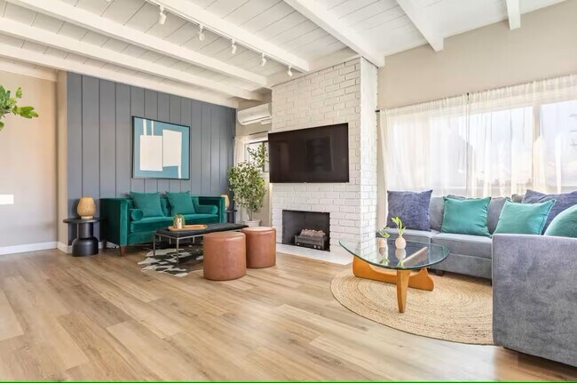 Photo - 326 Rosecrans Ave Unidad 326