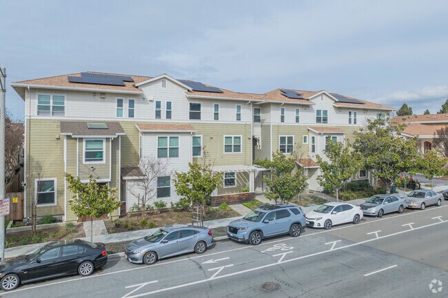 Alternate Exterior - Central Commons