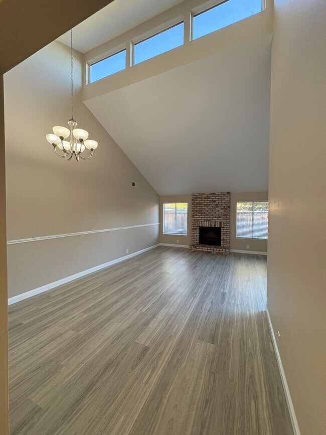 Photo - Charming Townhouse Located In Foster City Available Now!