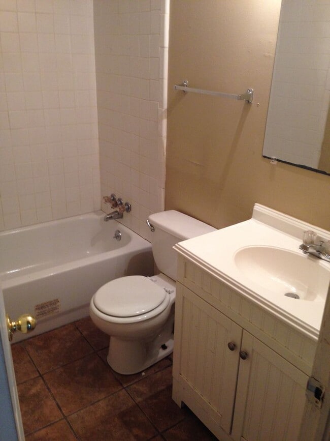 Photo - 2 Bedroom 1 bath Duplex