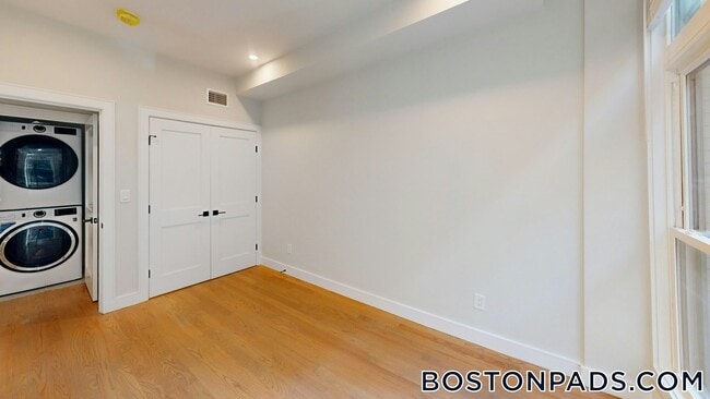 Photo - 230 Tremont St Unit 1