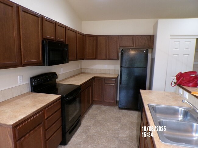 Photo - Spacious 3 bed 2 bath private cul-de-sac