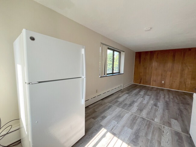 Photo - 2 Chester St Unit 37