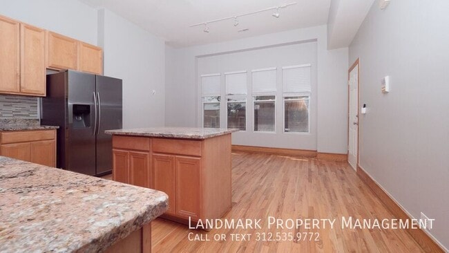 4351 S St Lawrence Ave Unit 3