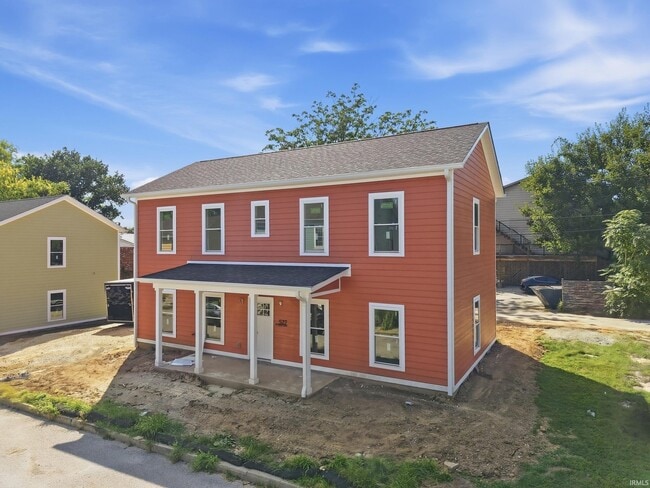 527 N Prow Ave