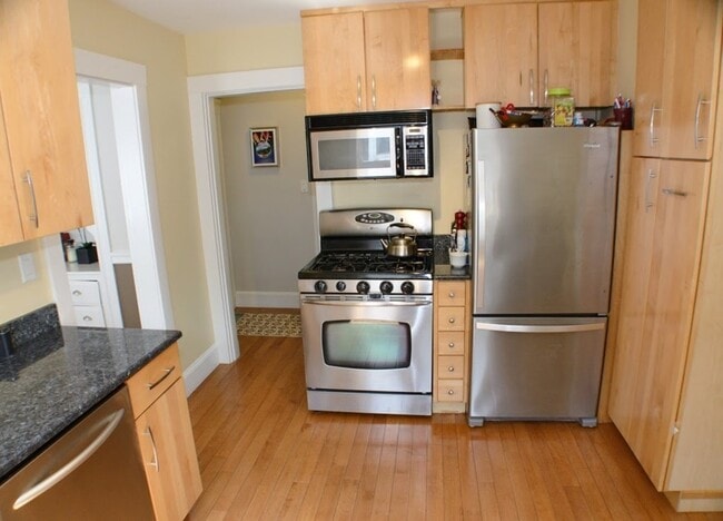 Photo - 16 Fairmont St Unit 16