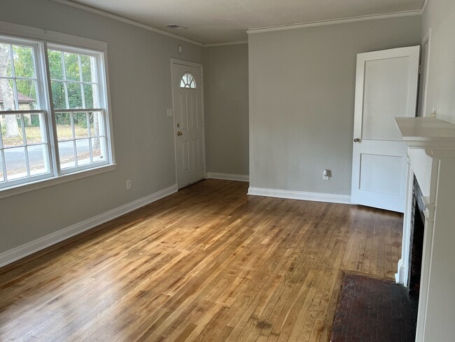 Photo - 2227 E 40th St