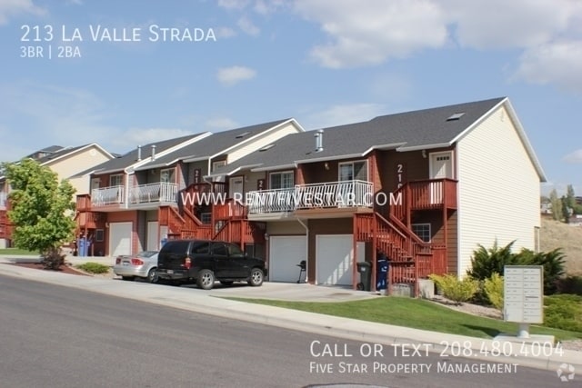 Building Photo - 213 La Valle Strada Rental