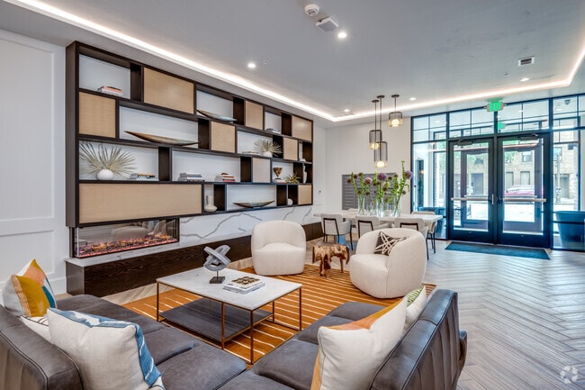 Photo - 320 East College Avenue