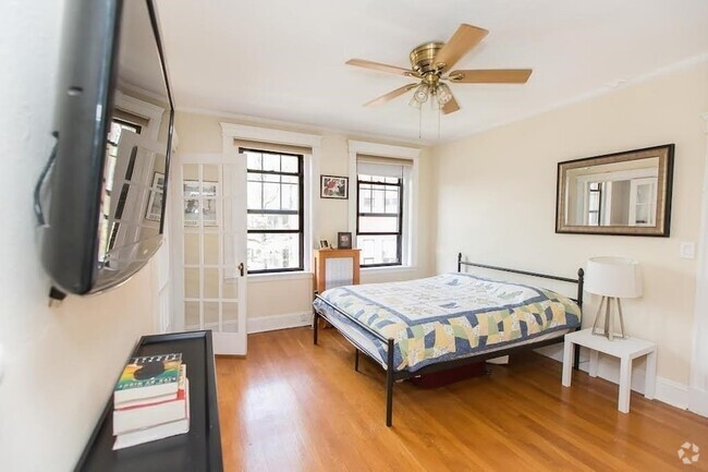 Building Photo - 120 Riverway Unit 12 Rental