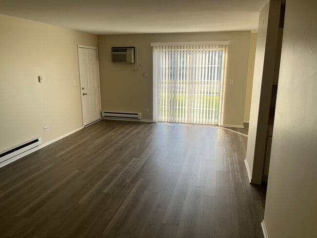 Photo - 660 Oriole Ct Unit 1A