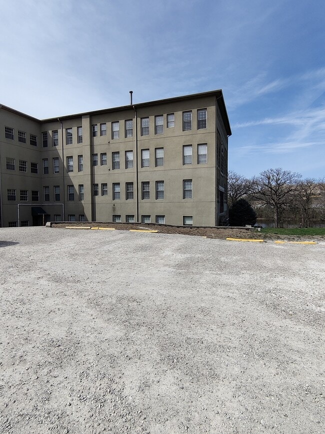 Photo - 2026 N 3372nd Rd