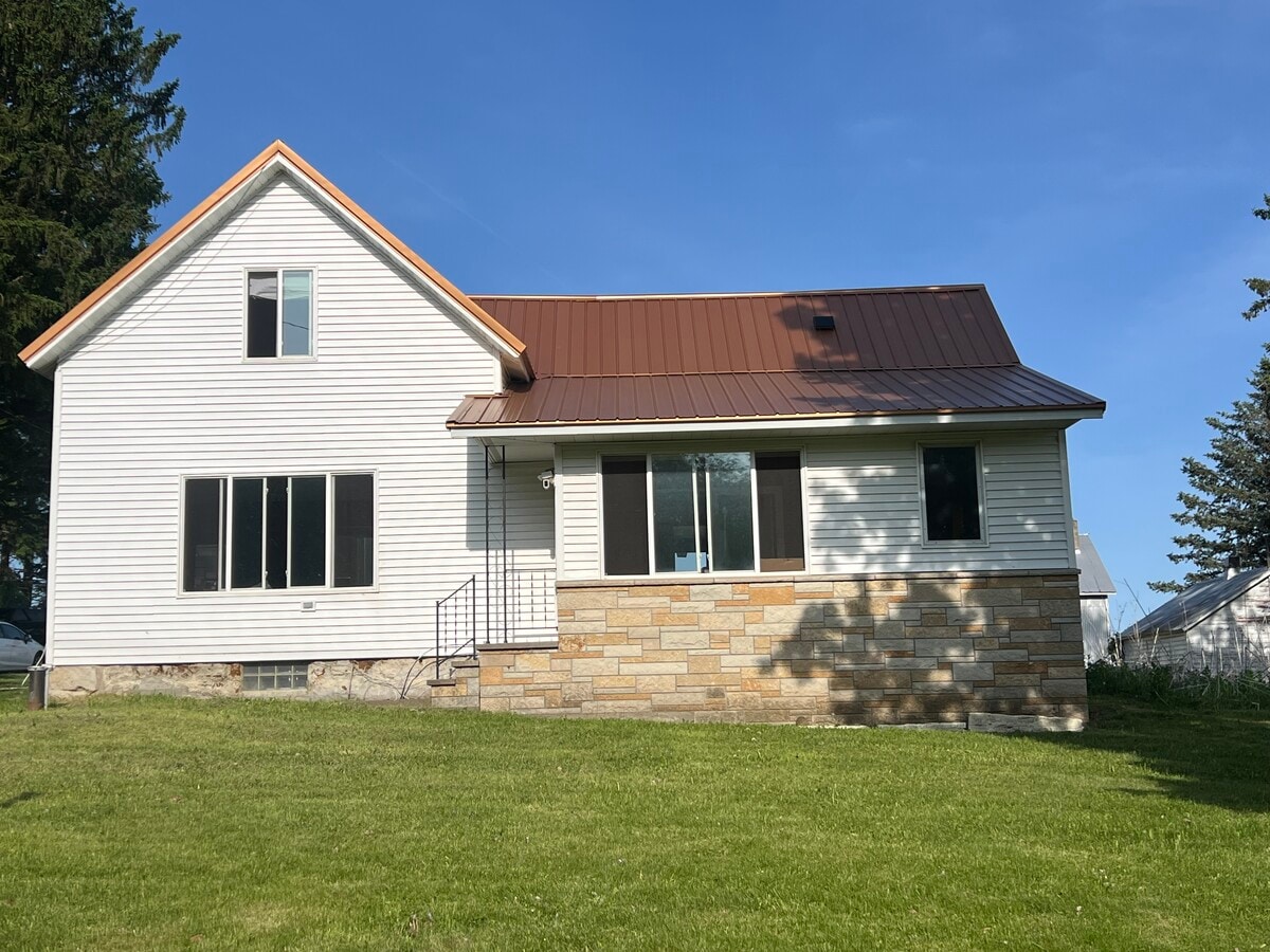 Frente - N4910 County Road S