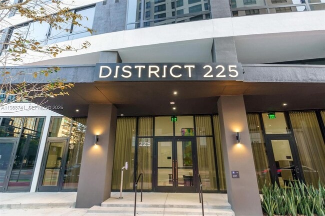 Building Photo - 225 N Miami Ave Unit 1709