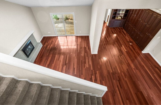 Building Photo - 11 Rock Creek Dr